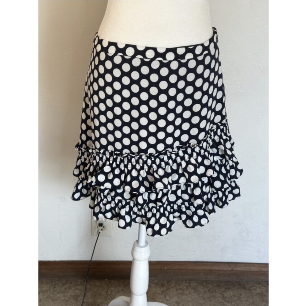 EUC J Crew Navy and White polka dot mini skirt size 6